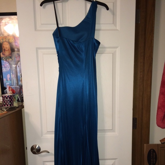 blue over the shoulder prom dress - Picture 2 of 3