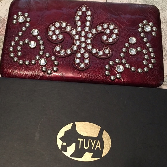 VALENTINE Red Fleur delys clutch rhinestone design