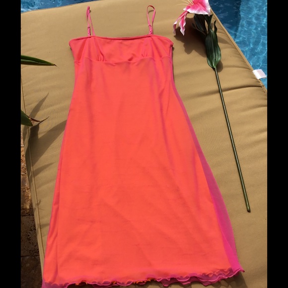 CLOSET CLOSED FOR SUMMER - Picture 2 of 4