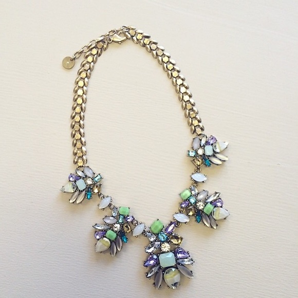 Lovely purple necklace - Picture 2 of 4