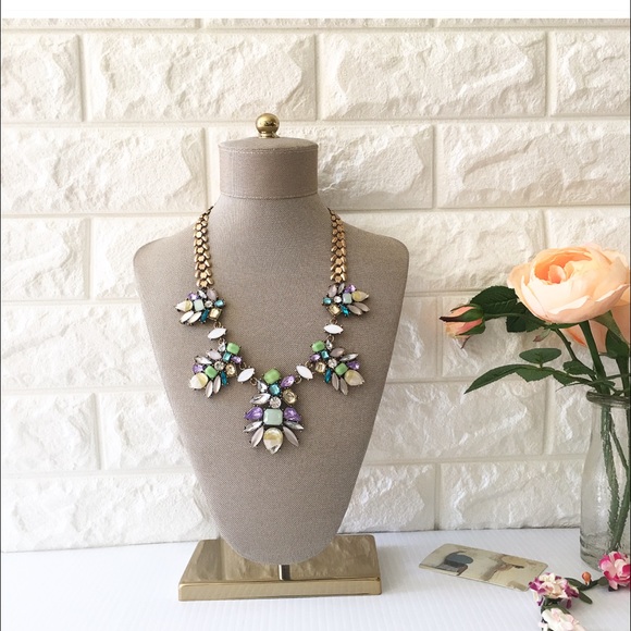 Hwl boutique Jewelry - Lovely purple necklace