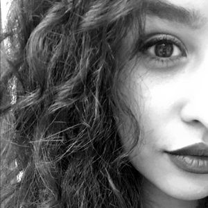 Meet your Posher, Anyssa