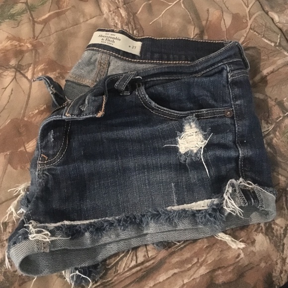 Abercrombie & Fitch distressed shorts