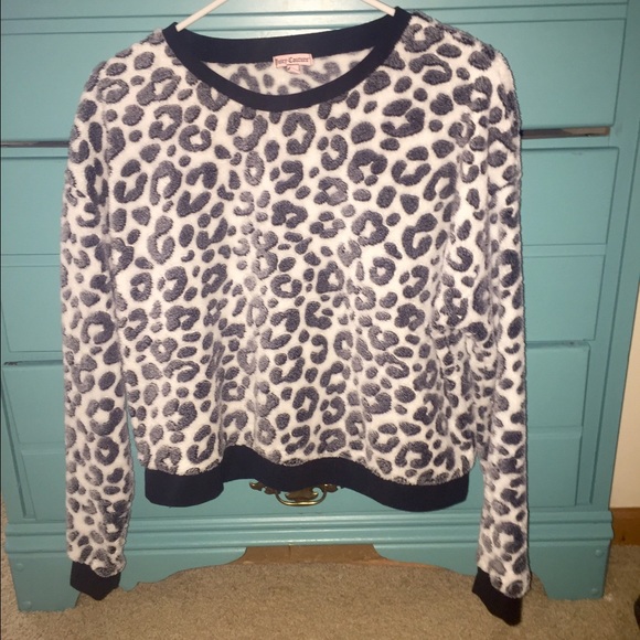 Juicy Couture leopard print(cropped hoodie)