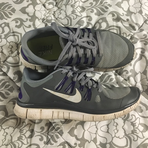 Nike Shoes - Nike Free Run 5.0