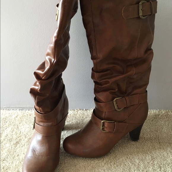 Tan heel boots
