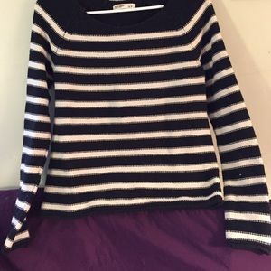 Wide neck stripes old navy knit sweater