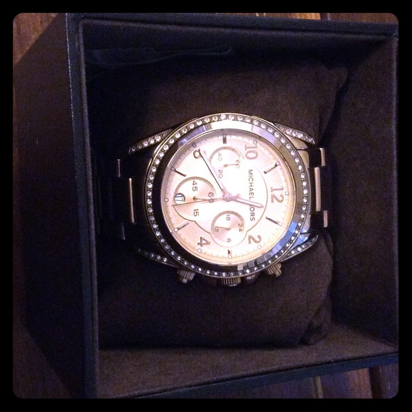Michael Kors rose gold watch