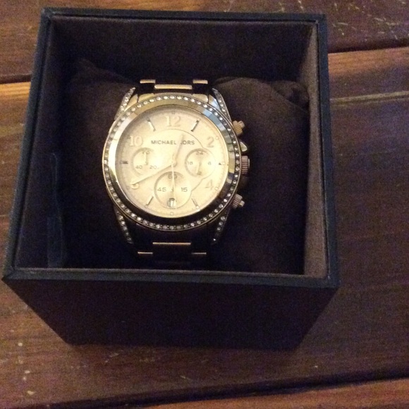 Michael Kors rose gold watch