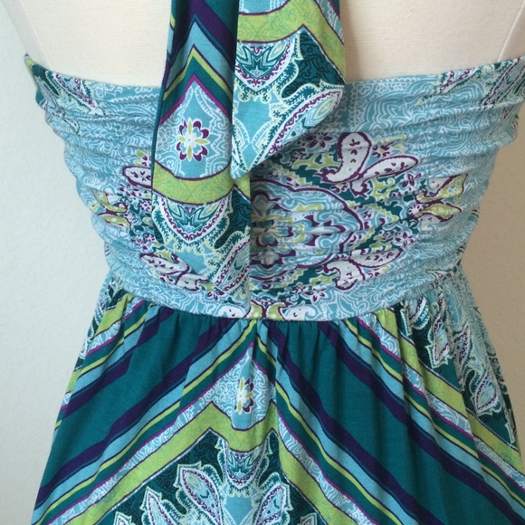 Darling scarf print halter sundress from Soma. NWT - Picture 4 of 4