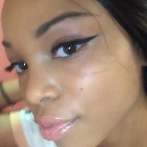 Meet your Posher, Ashlee