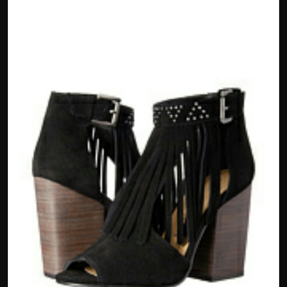 FINAL SALE Chinese Laundry Fringe Peep Toe Sandals - Picture 2 of 4