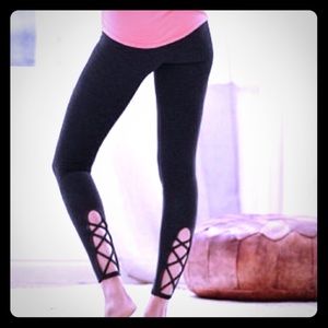LOWEST!  VS black ankle criss cross leggings