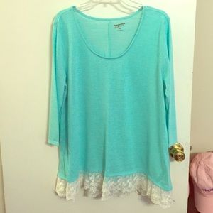 Lace hem tunic!