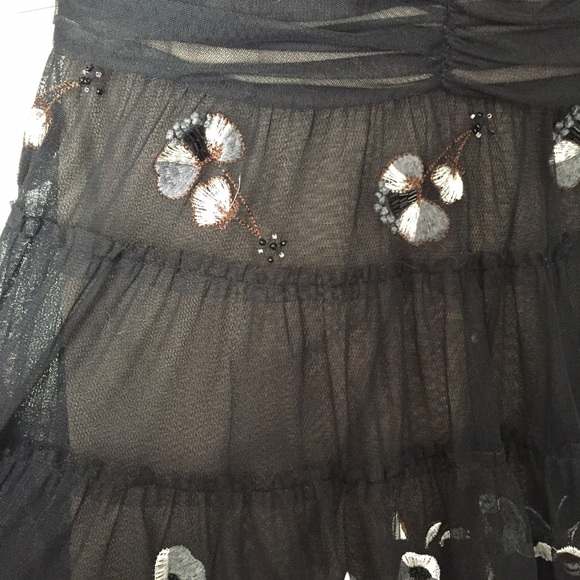 BCBG MAX AZRIA tea length cocktail dress. Size M. - Picture 2 of 4