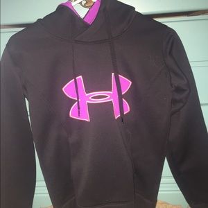 Black Under Amour hoodie (Size Xs)
