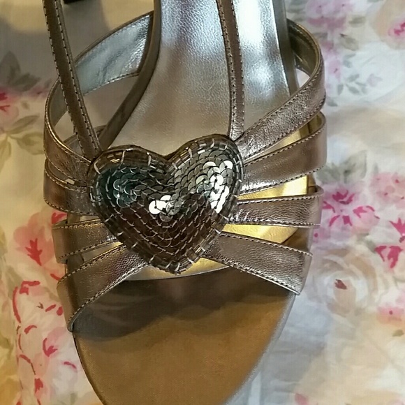 Guess sandals - Picture 2 of 4