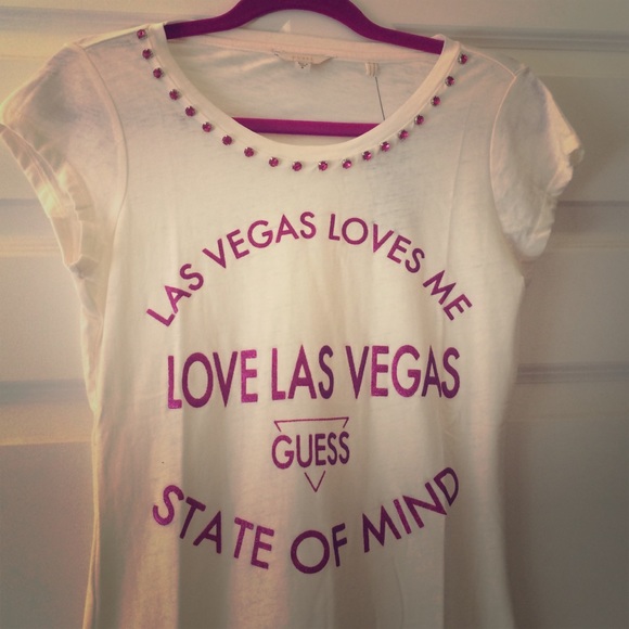 Guess cream tee