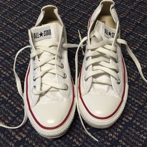 White converse size 9. Very clean!