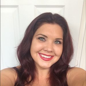 Meet your Posher, Christina