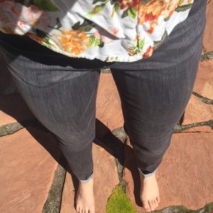 W&W dark grey Stretch Skinnies size 6