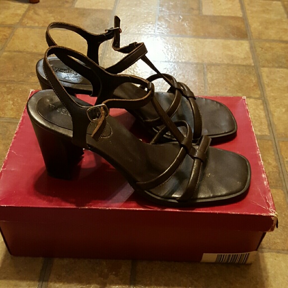 High heel - Picture 2 of 4