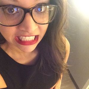 Meet your Posher, Sierra