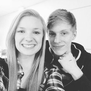 Meet your Posher, Abbey