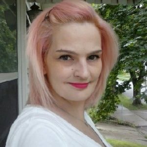 Meet your Posher, Julianna