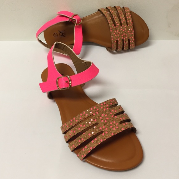 Last Pair Maker’s Neon Pink Sandals - Picture 2 of 3