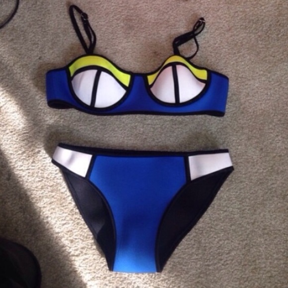 Triangl look alike bikini