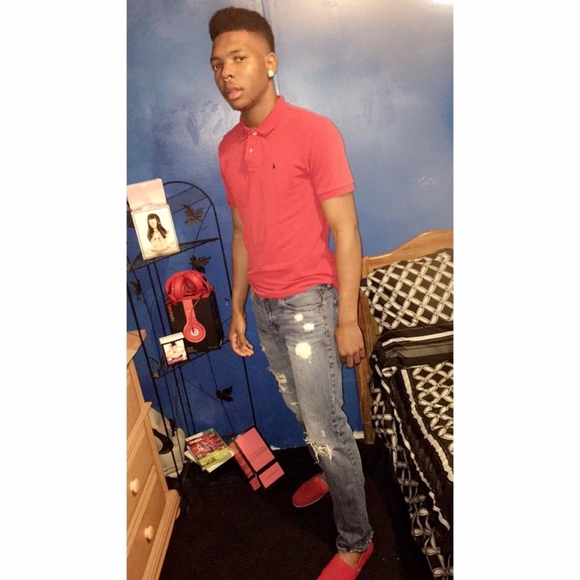 Meet your Posher, Tyrun - Picture 1 of 1