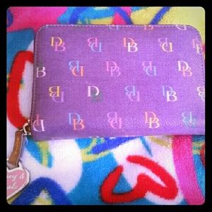 Dooney & bourke IT wallet