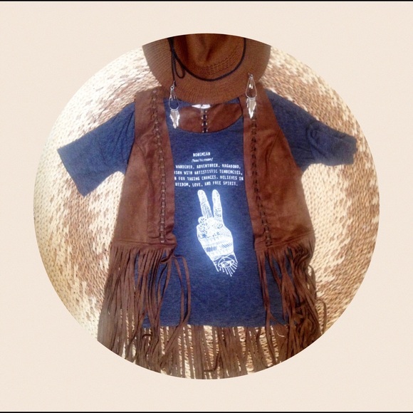 Bohemian Hand Tee 🕊 🌵 - Picture 2 of 4