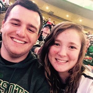 Meet your Posher, Mia