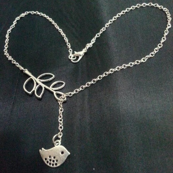 🌺 Bird Necklace - Picture 2 of 4