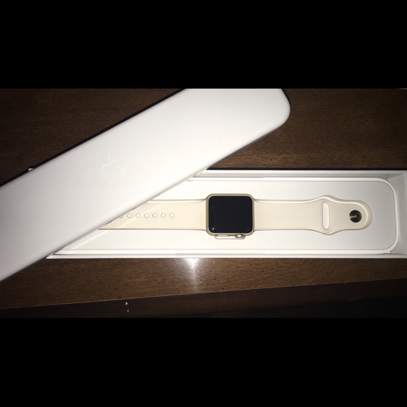 🎊OFFERS WELCOME🎊 APPLE WATCH SPORT 38MM  GOLD