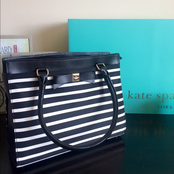 kate spade Handbags - Authentic Kate Spade Purse