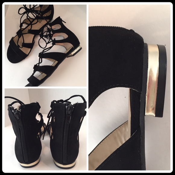 $25✂️LAST CALL✂️ ✨HP✨ 5⭐️ RATED LACE-UP SANDAL - Picture 3 of 4