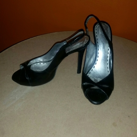Black sling back heel