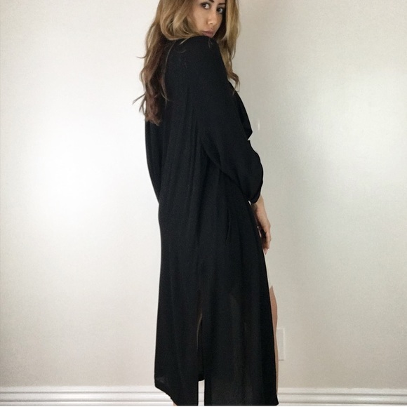 • Last Item• The Chic Black Duster - Picture 4 of 4