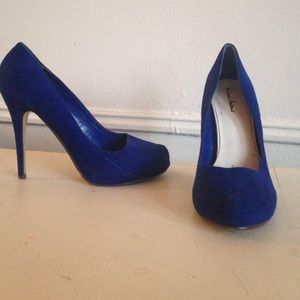 Cobalt Pumps. Size 8.