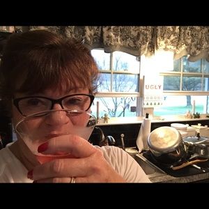 Meet your Posher, Jeanne