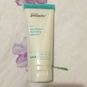 Proactive complexion perfecting hydrator