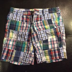 Fitted plaid shorts