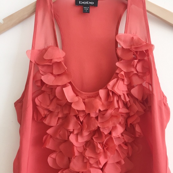 ✨SOLD✨ Bebe Dark Coral Petal Appliqué Silk Top - Picture 4 of 4