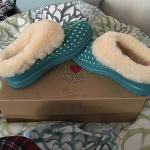 Brand new, never worn I❤️Ugg slippers.
