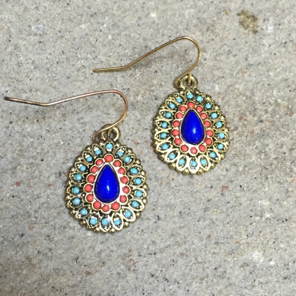 Jewelry - Earrings
