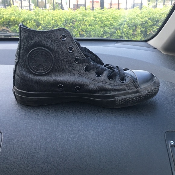 High top leather black converse - Picture 1 of 2