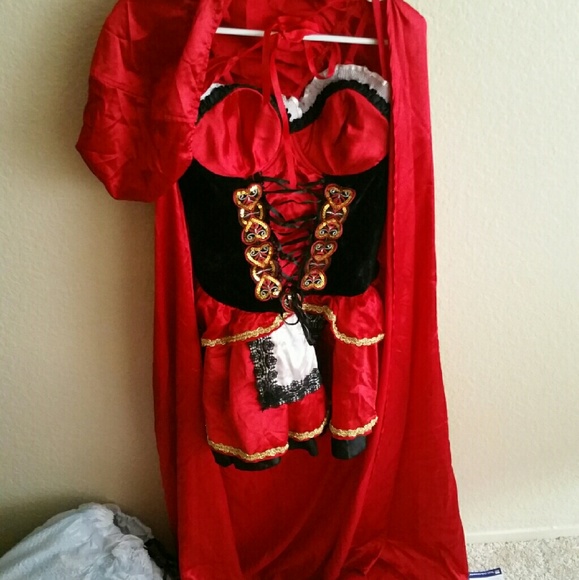 Little red renaissance faire costume